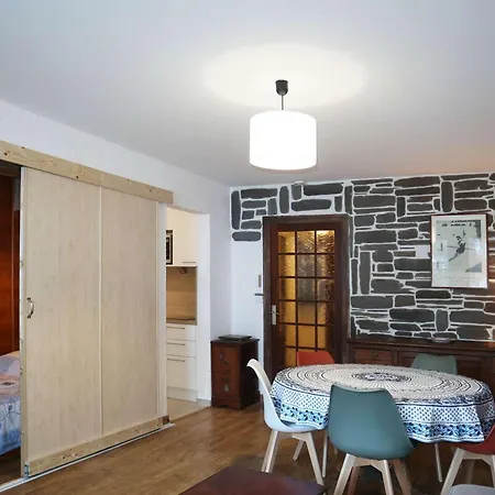 Apartment 6 Pers Renove Skis Aux Pieds, - Fr-1-322-568 *